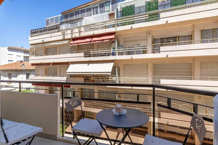 Appartement Rue Latour-Maubourg à Cannes