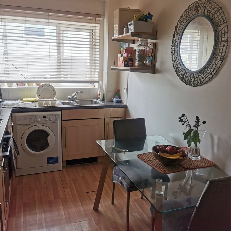 Room Matthias Road in Greater London