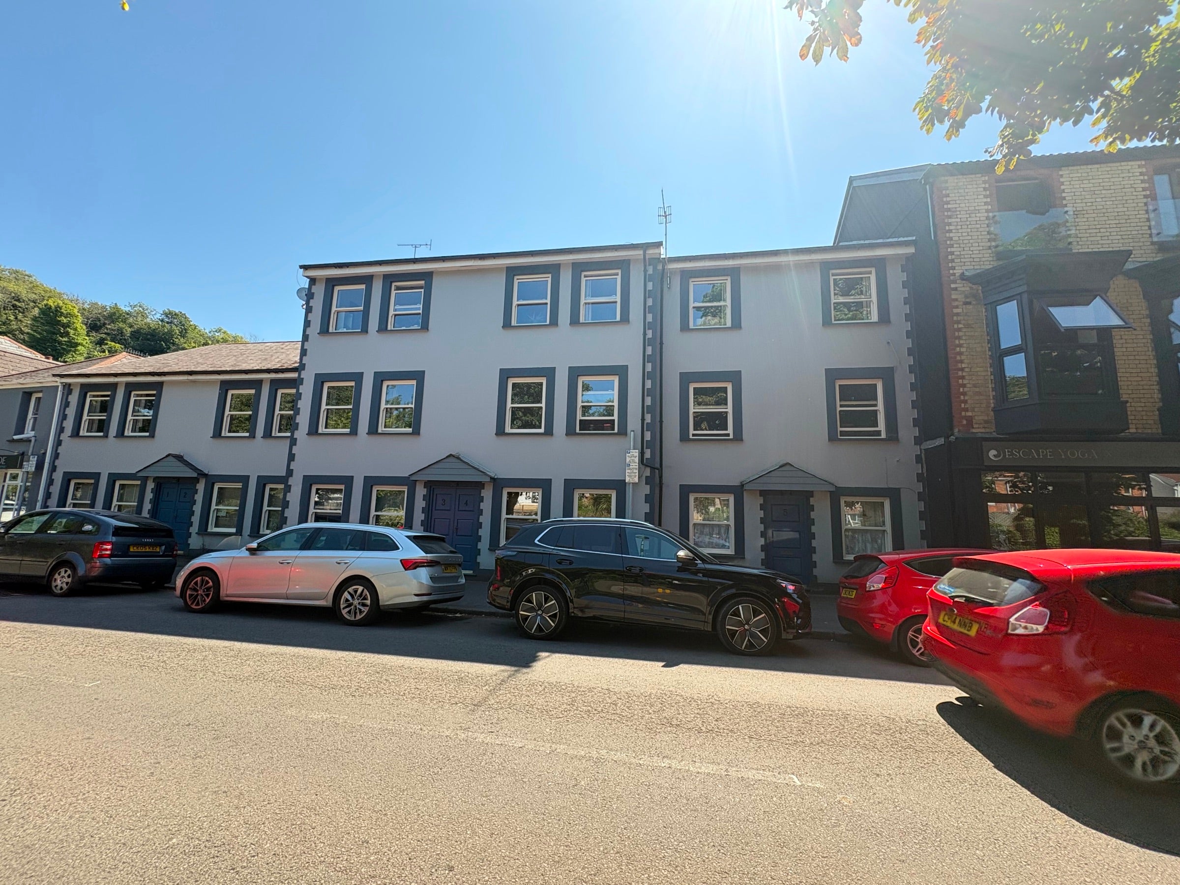 Flat Mumbles Road in Mumbles