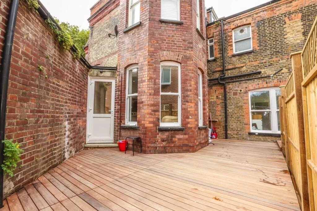 Flat Lydhurst Avenue in Greater London