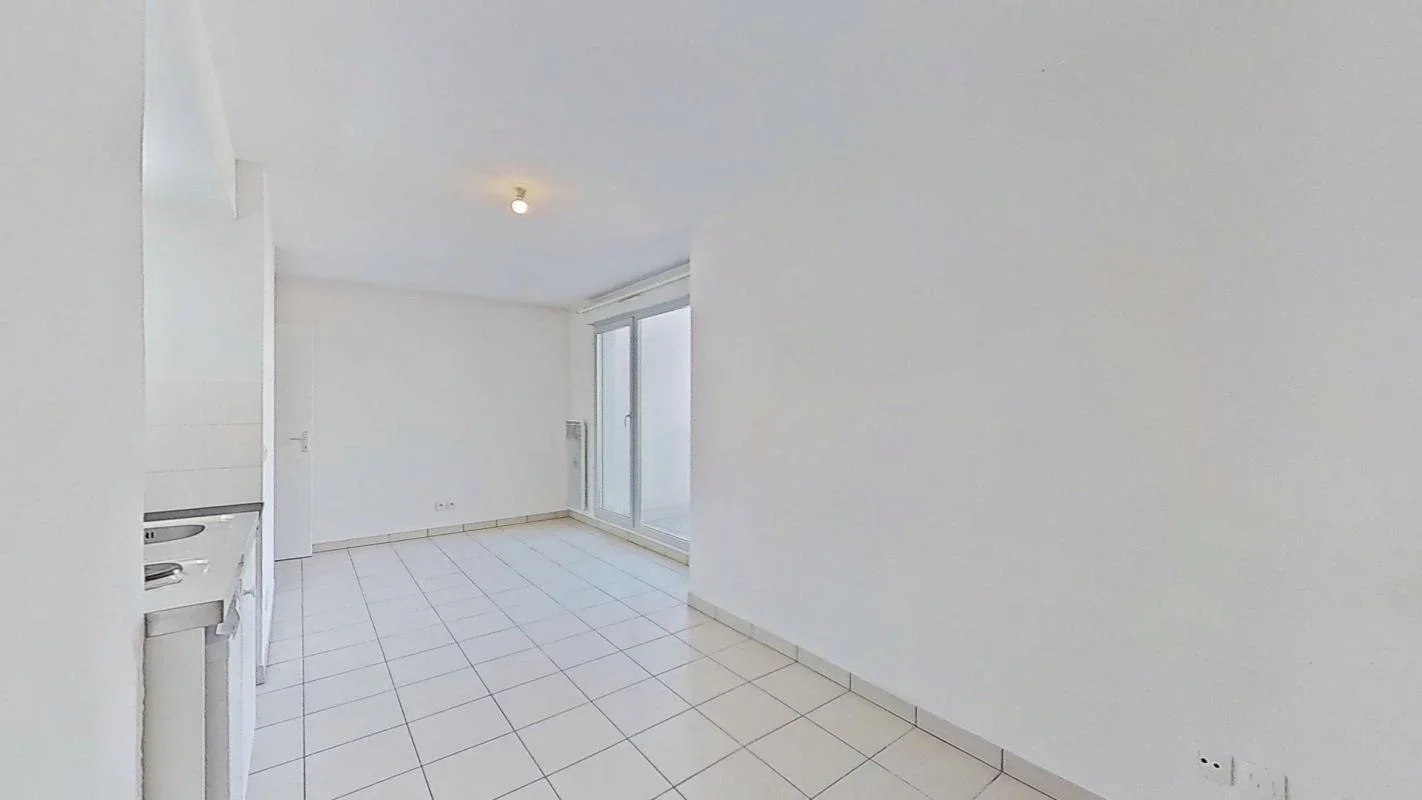 Flat Rue Sabine et Miron Zlatin in Lyon