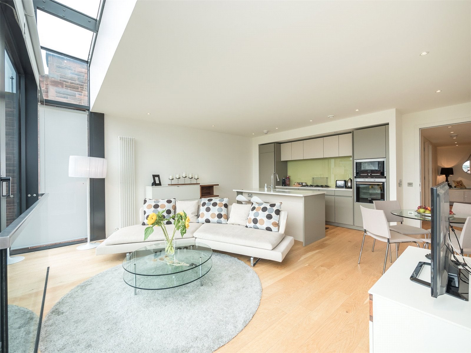 Flat Simpson Loan in City of Edinburgh