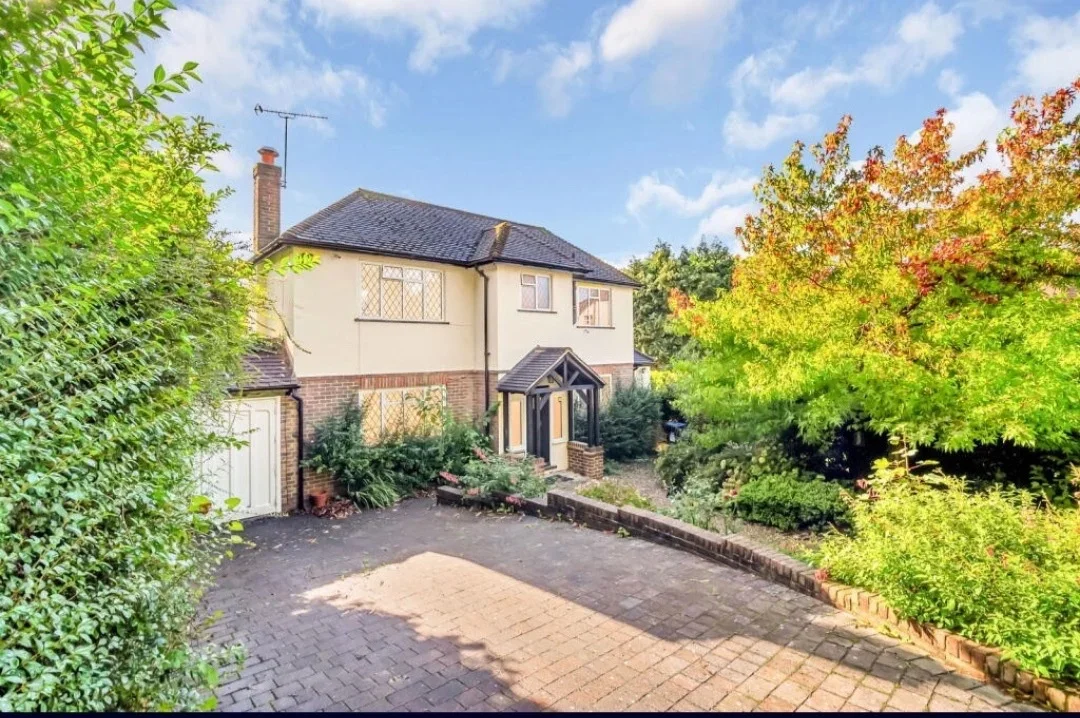 House Harestone Hill in Caterham Valley