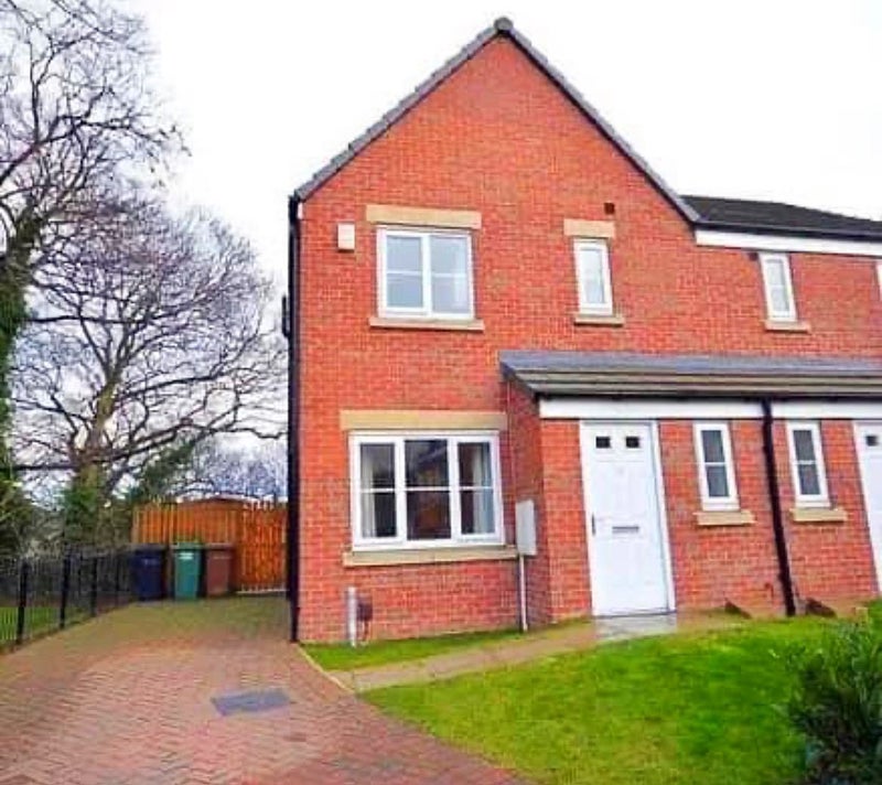 Room Beech Tree Avenue in Leeds