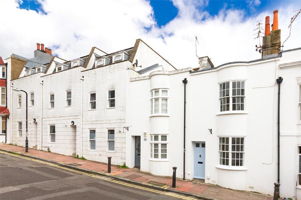 Flat Castle Street in Brighton