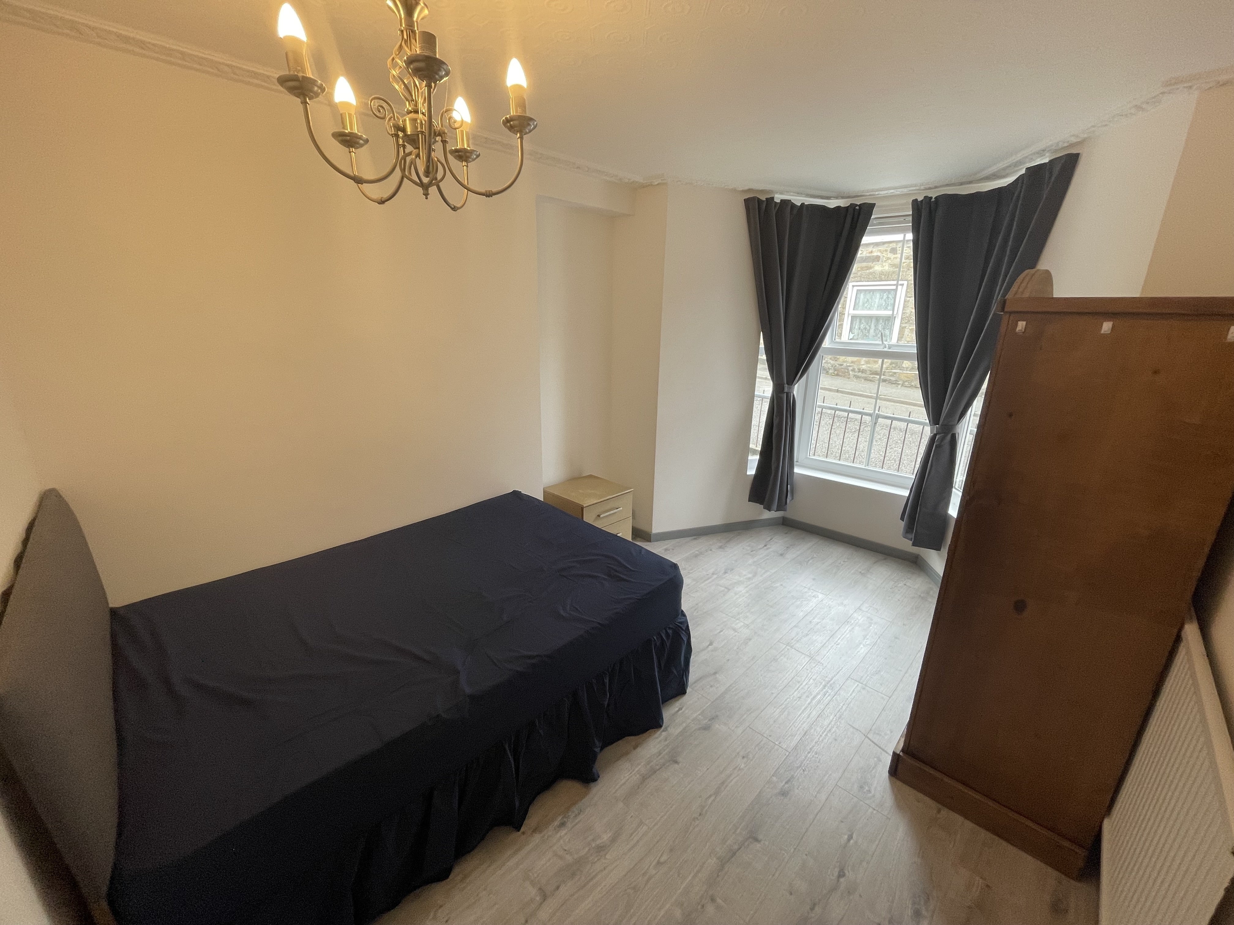 Room Fore Street in Camborne