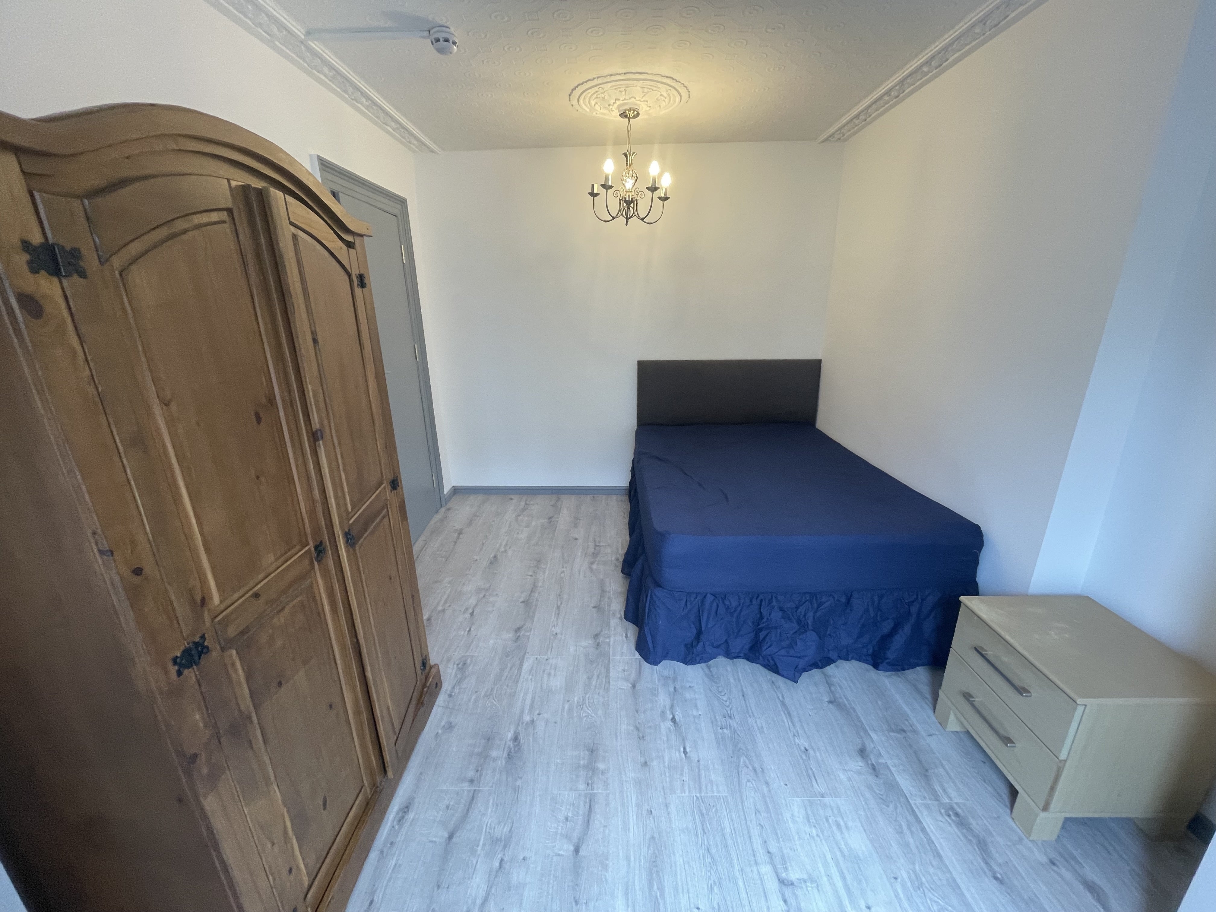 Room Fore Street in Camborne