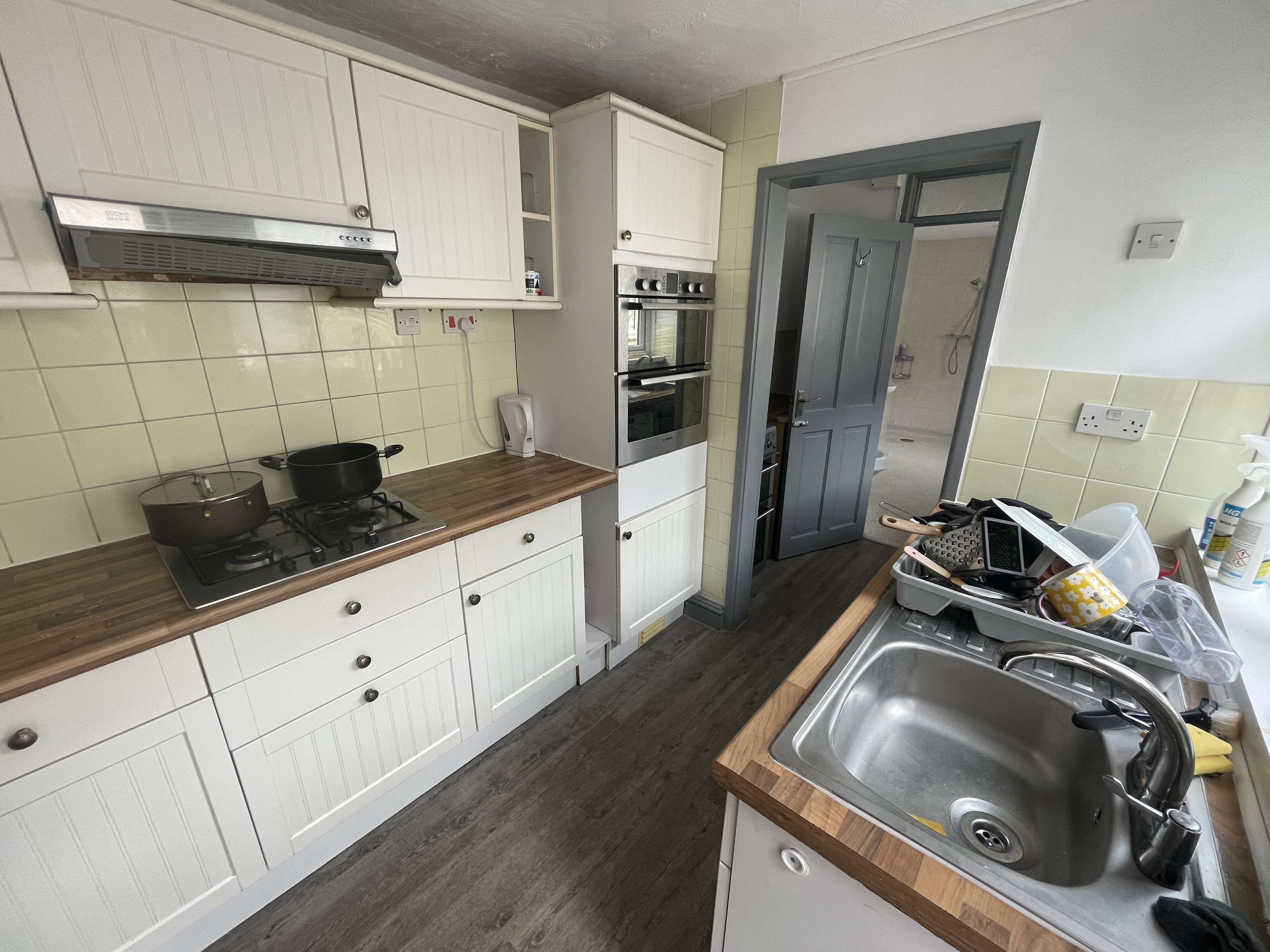 Room Fore Street in Camborne