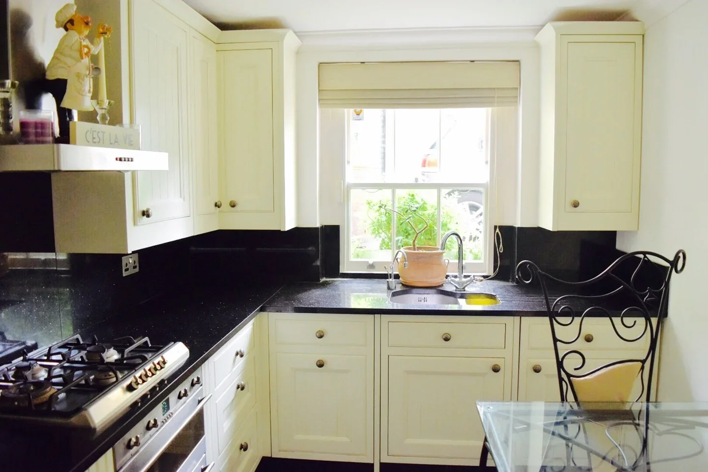 Flat Malden Crescent in Greater London
