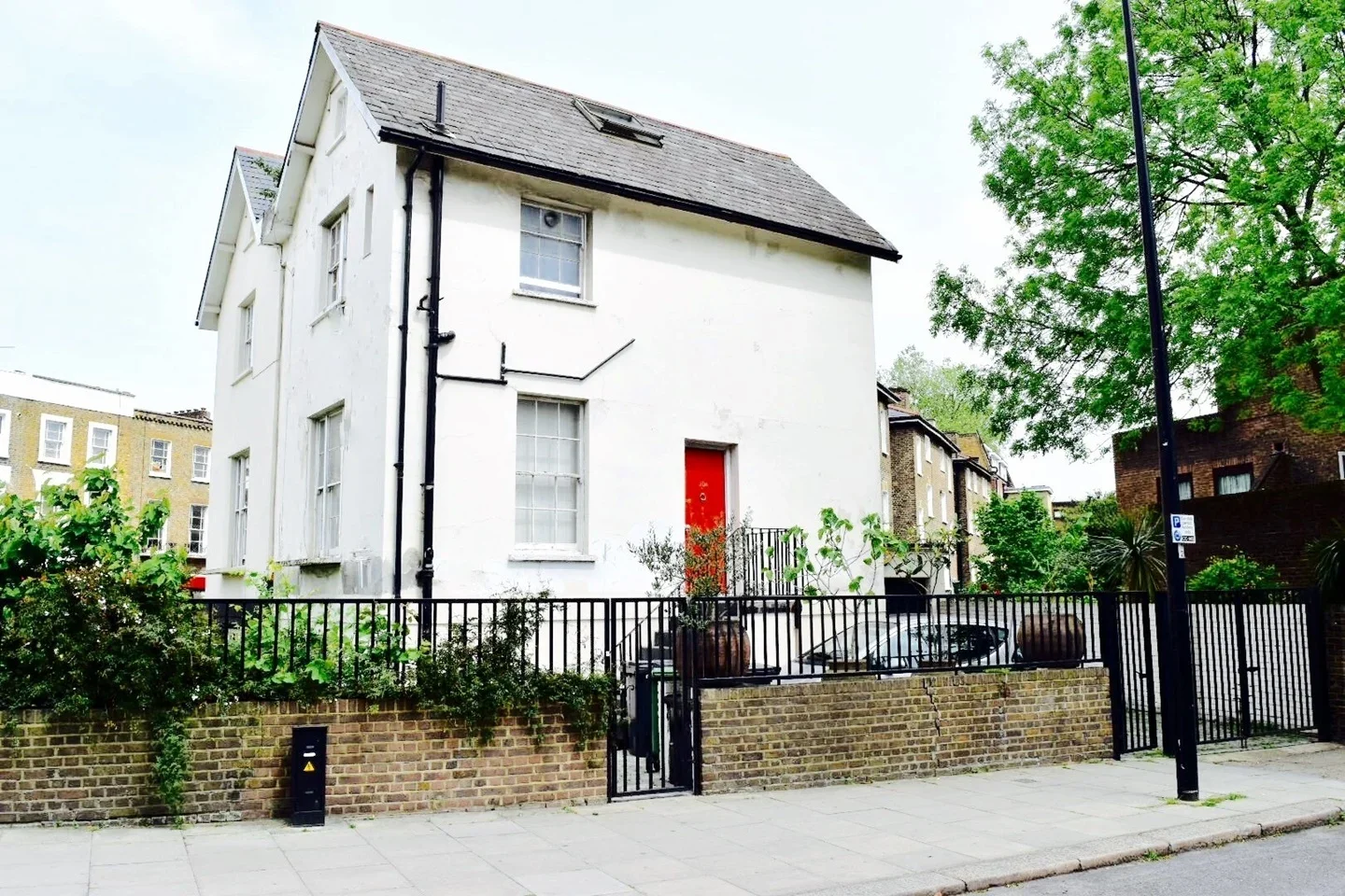Flat Malden Crescent in Greater London