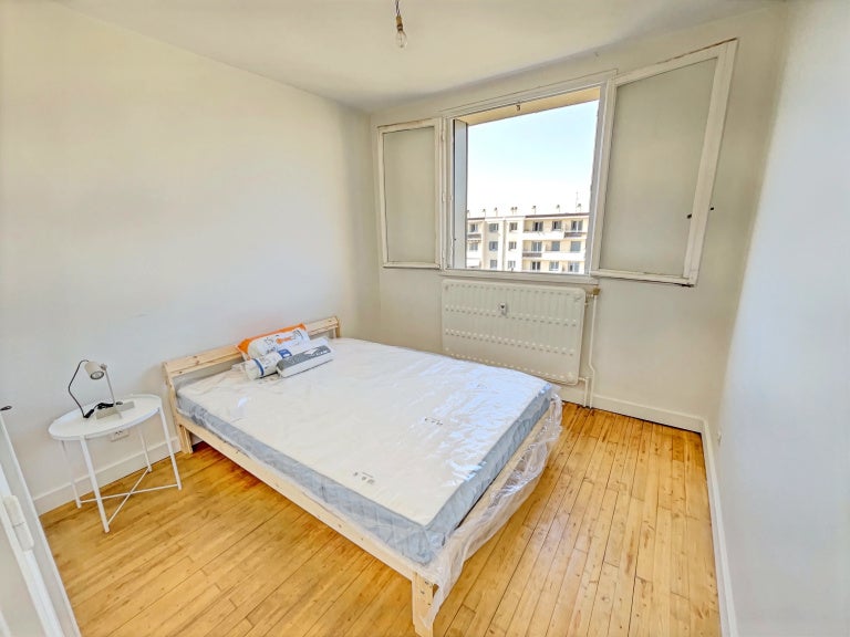 Flat Route de Saint-Symphorien d'Ozon in Saint-Priest