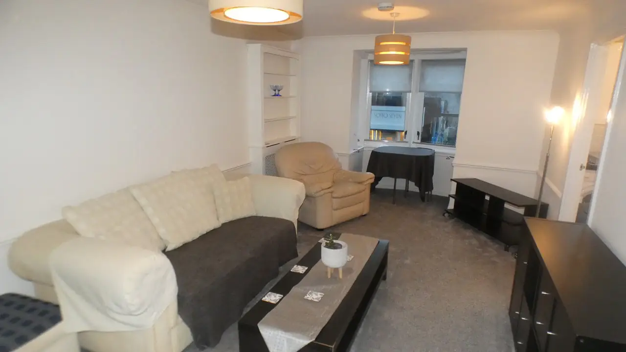 Flat Rutland Court in Glasgow