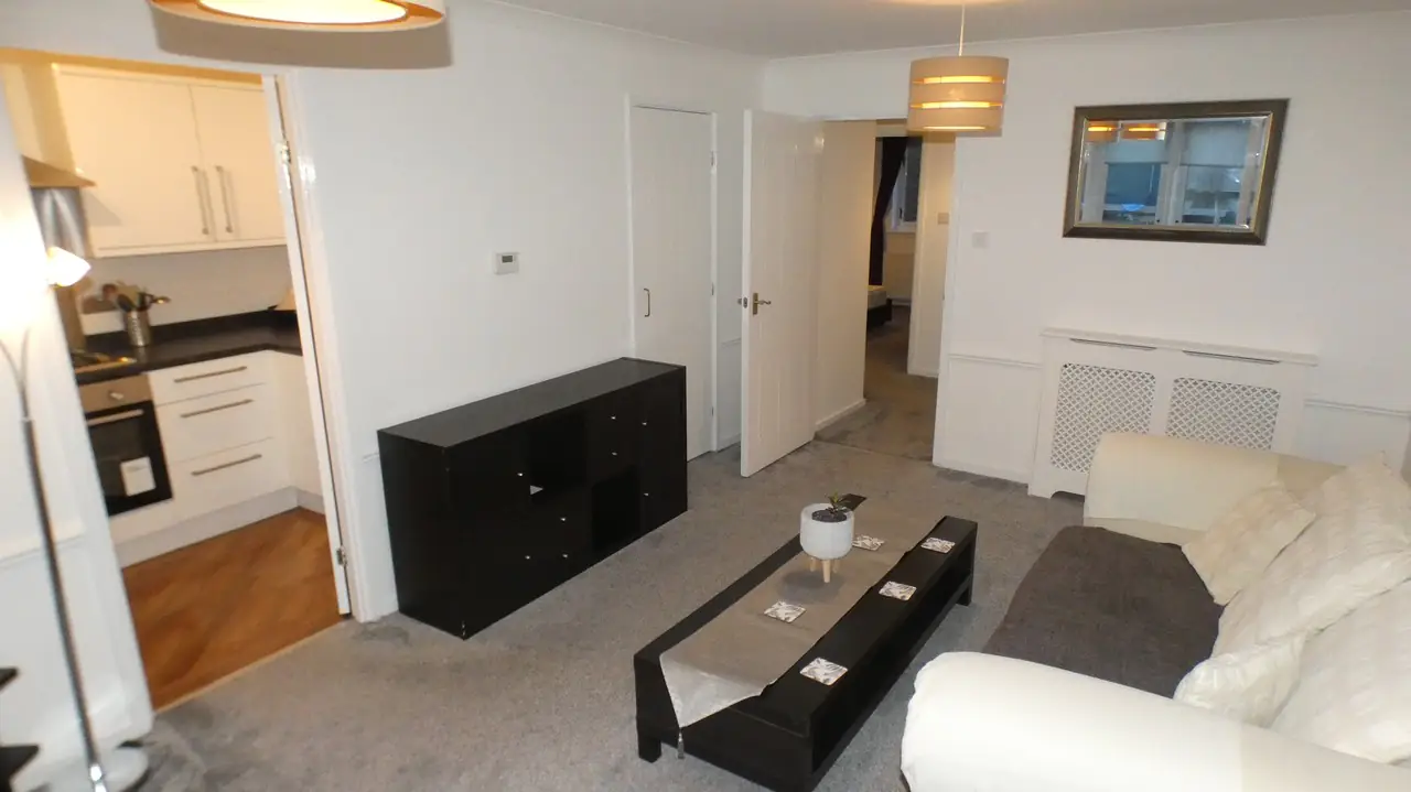 Flat Rutland Court in Glasgow