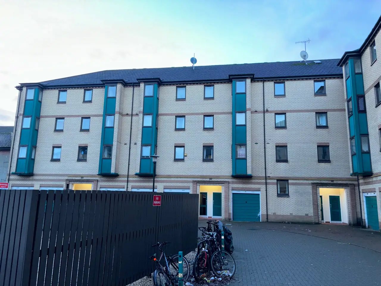 Flat Rutland Court in Glasgow