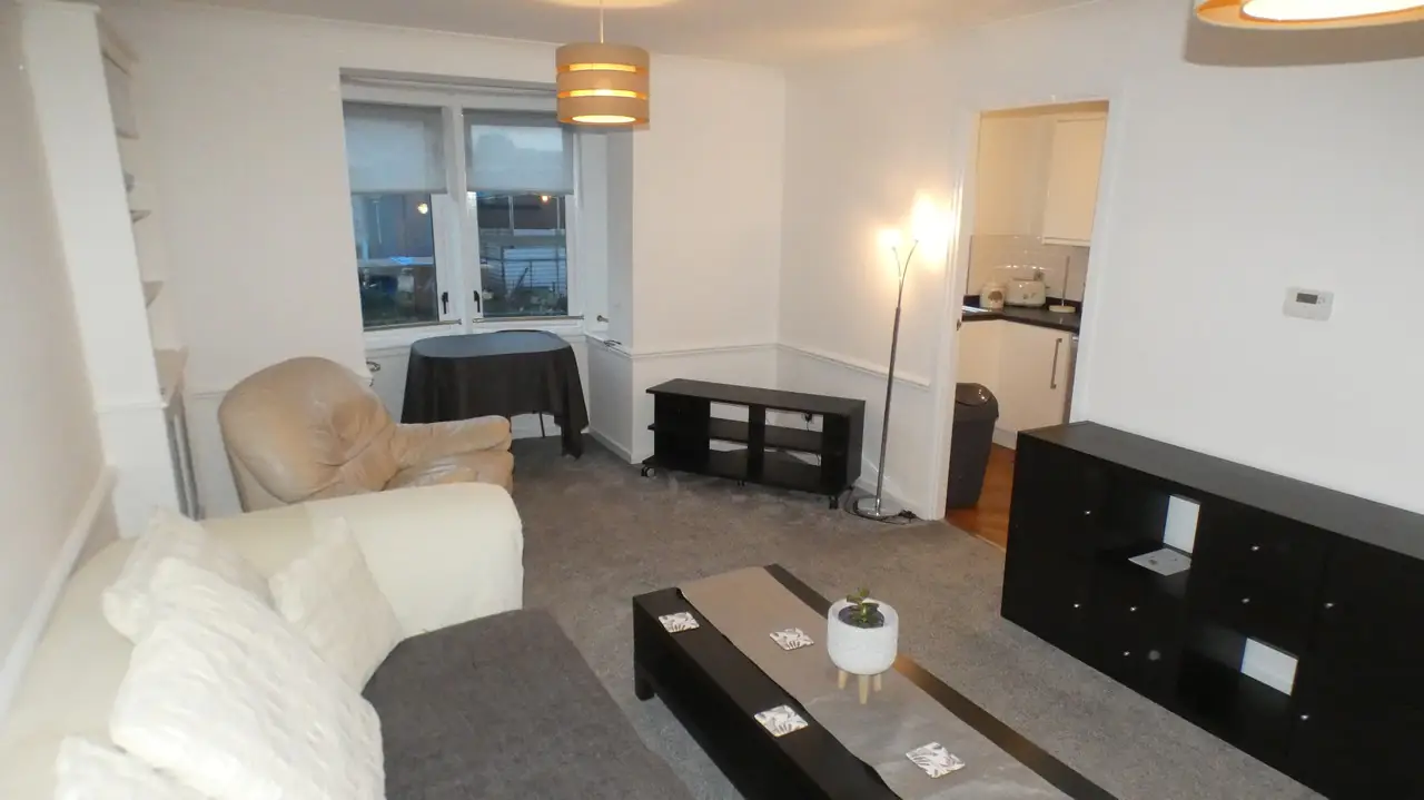 Flat Rutland Court in Glasgow