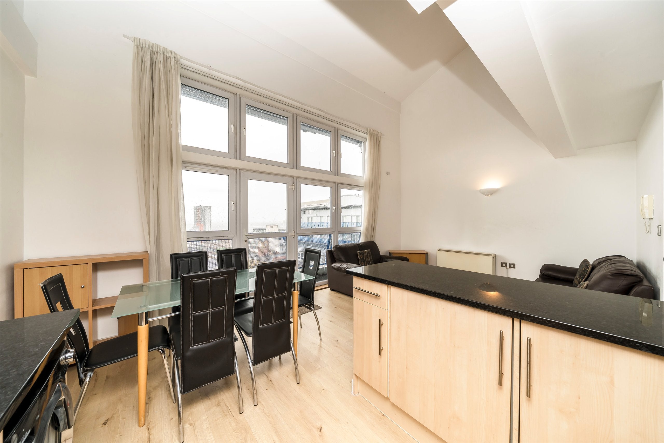 Flat Calderwood Street in Greater London