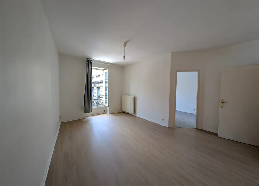 Flat Cours de la Marne in Bordeaux