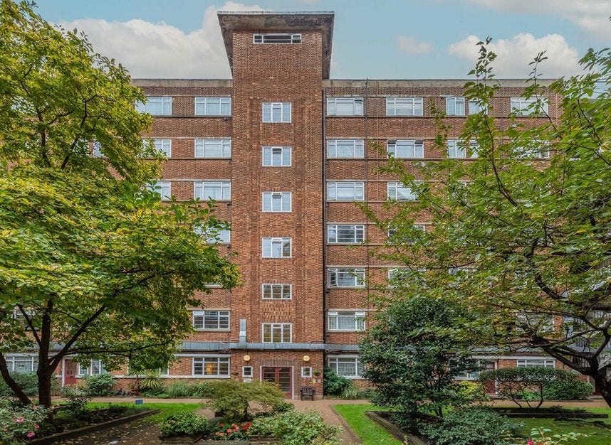 Flat Edith Villas in Greater London