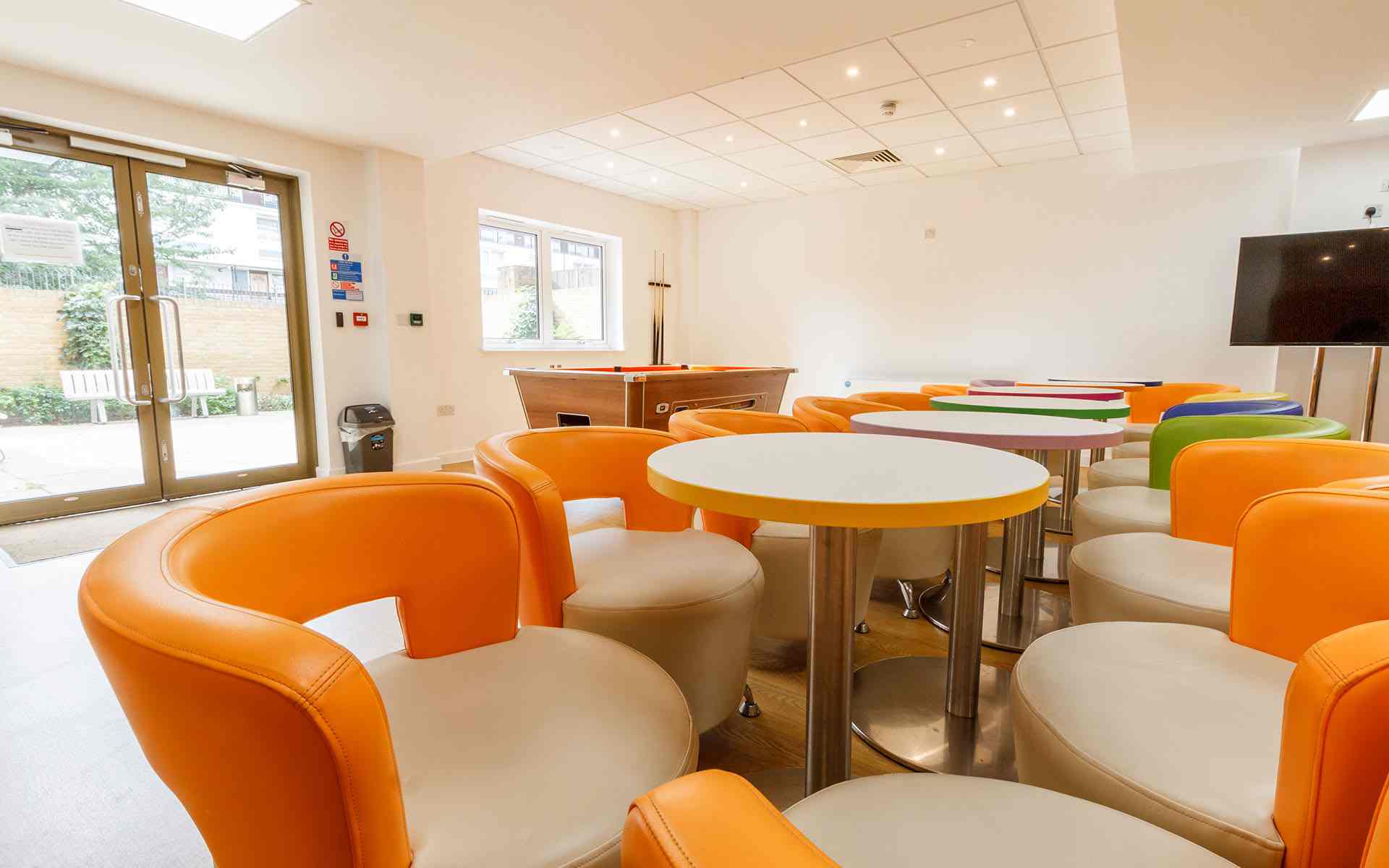 Room St Anns Road in Greater London