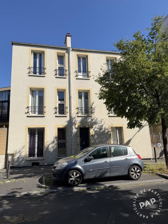 Flat Place Fadwa Touqan in Ivry-sur-Seine