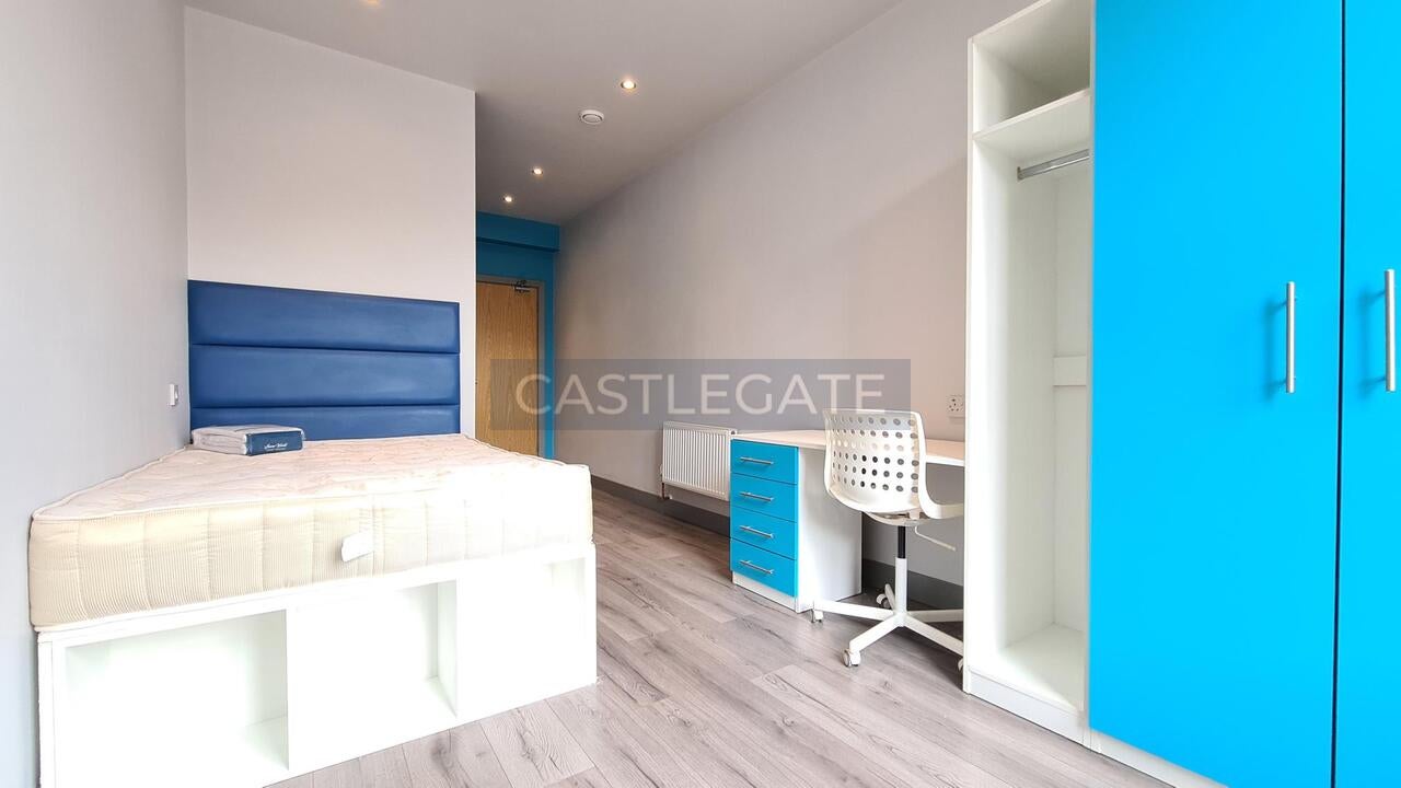Room Dundas Street in Kirklees