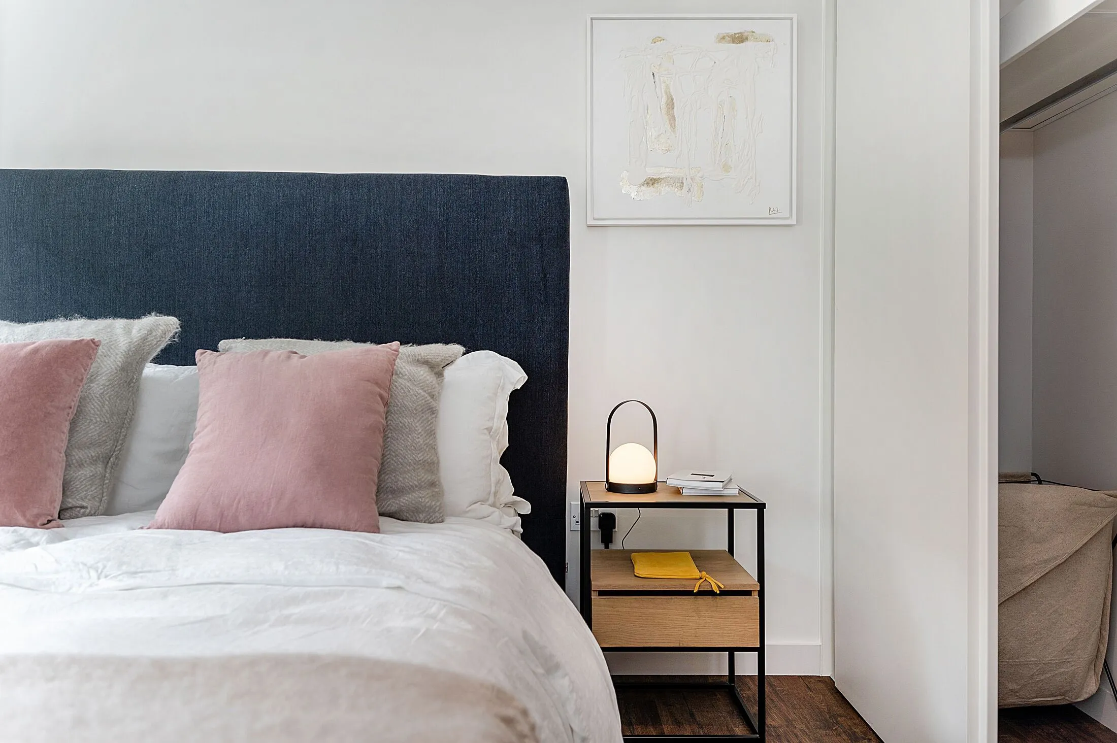 Flat Greenford Road in London