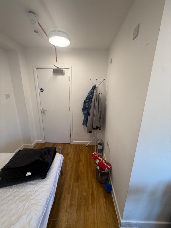 Room Marker Way in Greater London