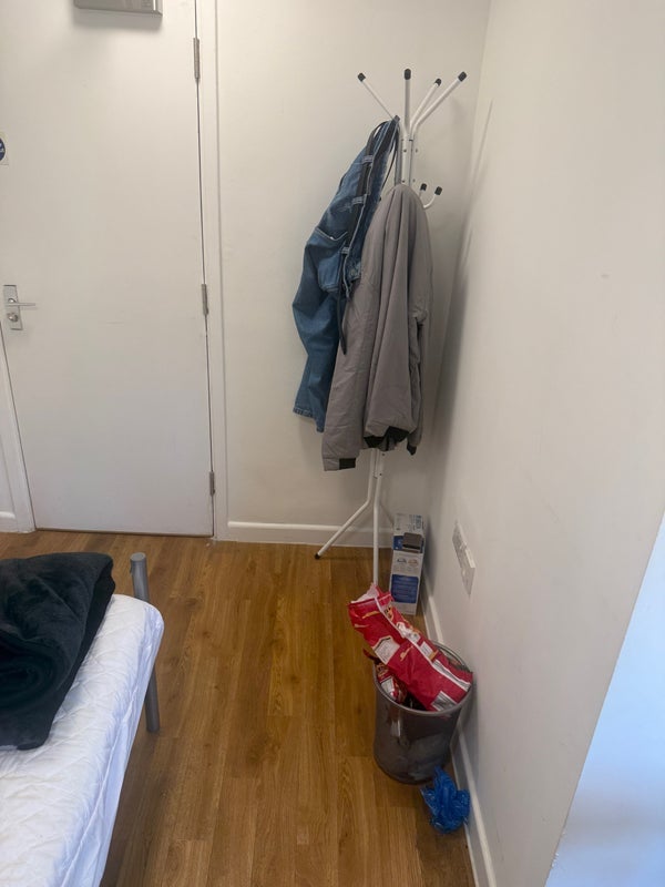 Room Marker Way in Greater London