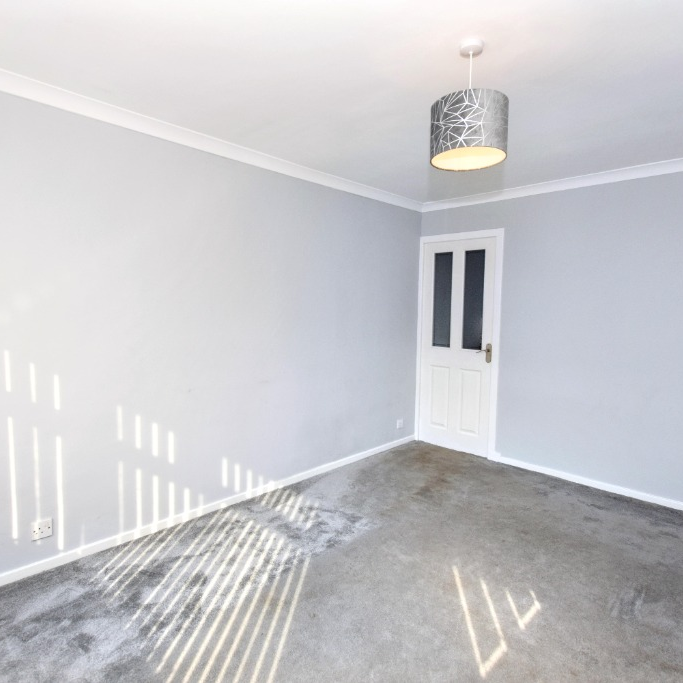 House Cathkin Place in Kilwinning