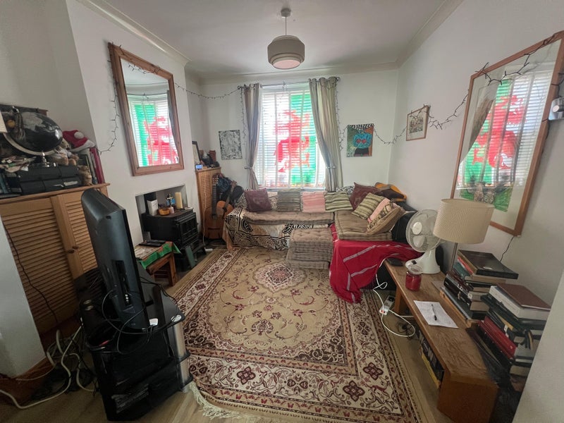 Room Blanche Street in Cardiff