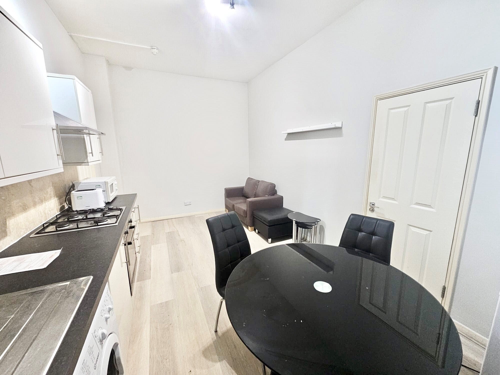 Flat Aldrington Road in Greater London