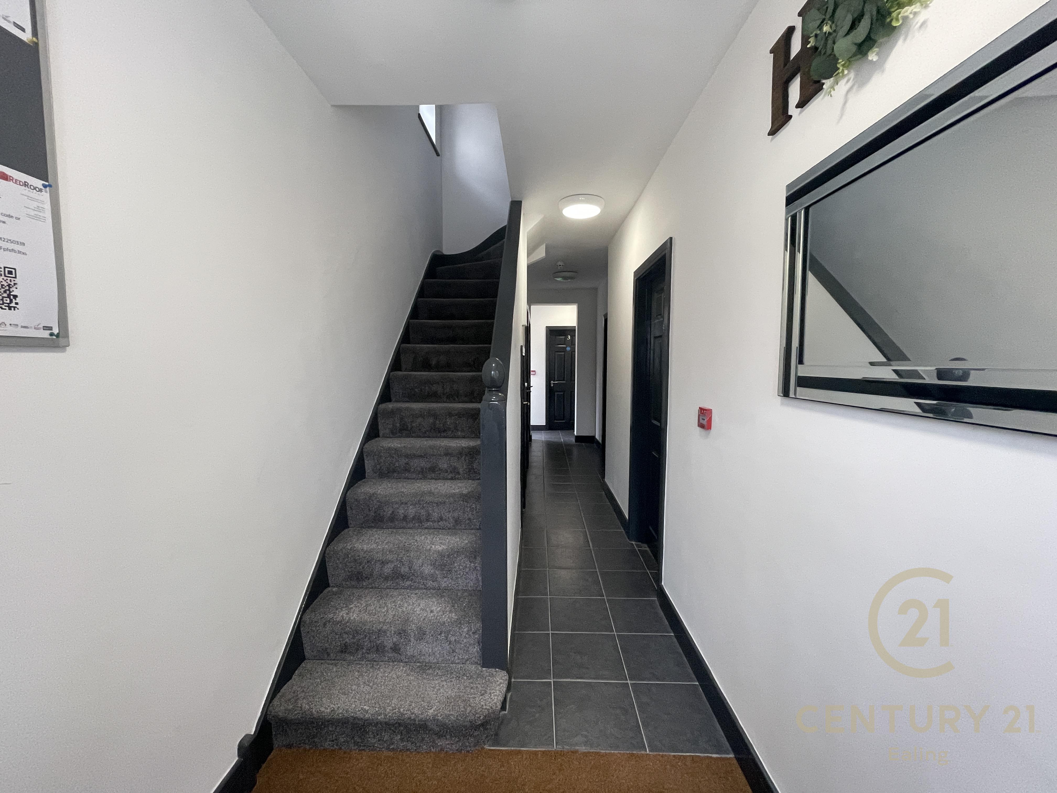Room Heston Avenue in Greater London