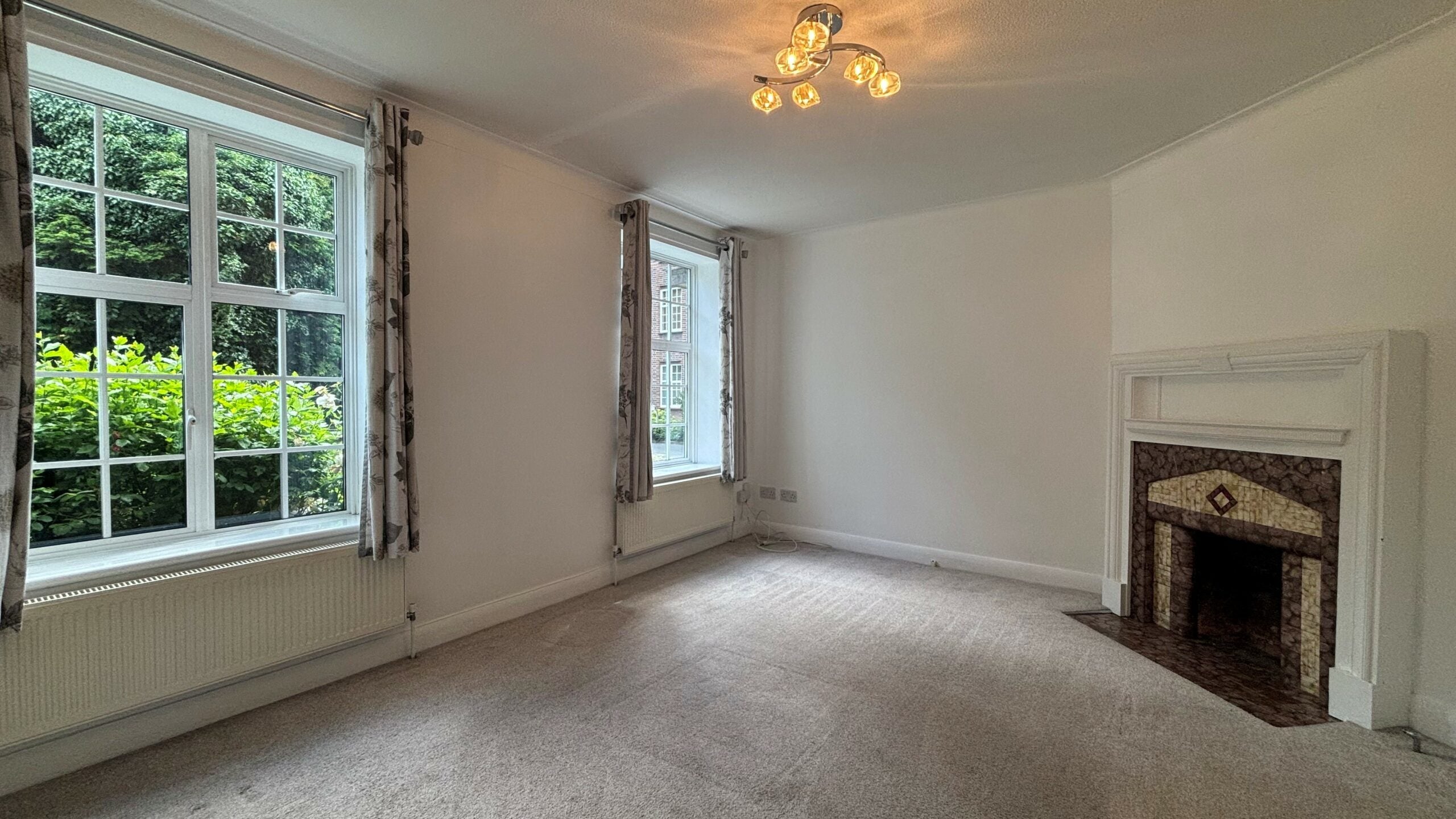 Flat The Green in Greater London