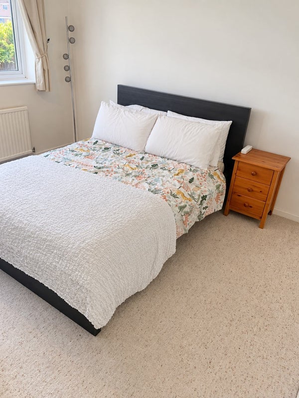 Room Mickleton Road in Metropolitan Borough of Solihull