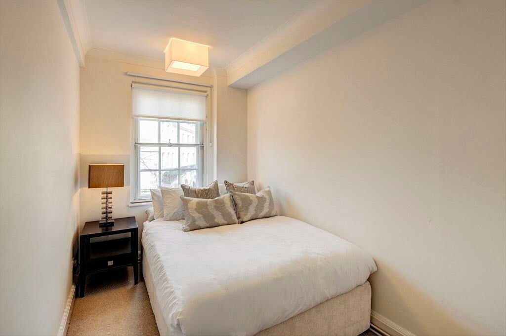 Flat Fulham Road in Greater London