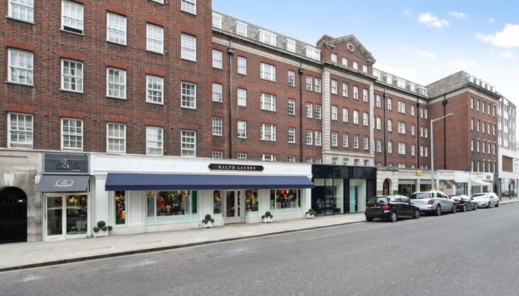 Flat Fulham Road in Greater London