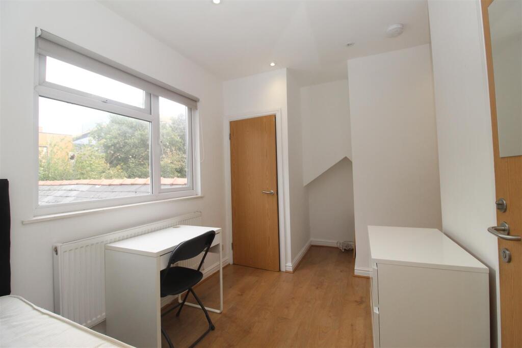 Flat Colum Road in Cardiff