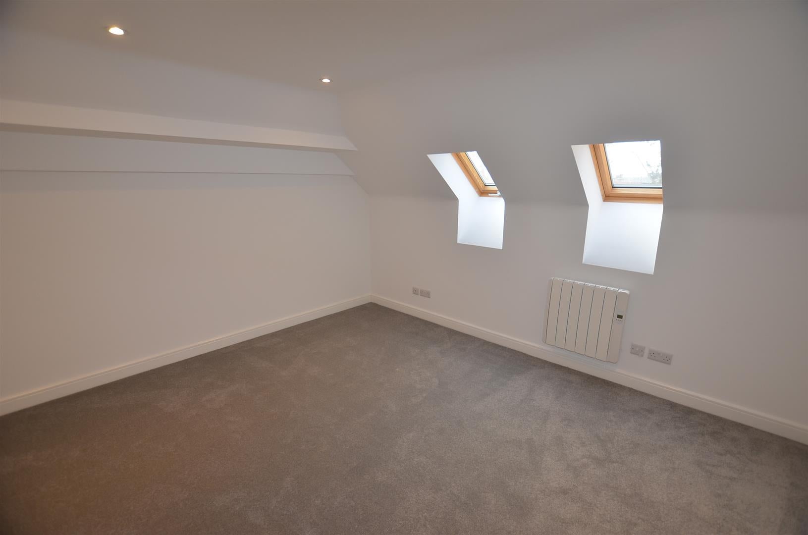 Flat Lonsdale Place in Derby
