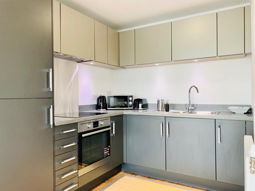 Flat Upper North Street in Greater London