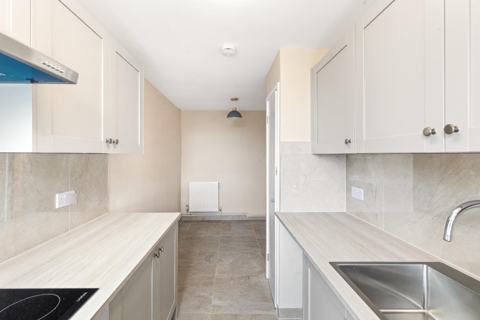 Flat Christchurch Road in Greater London