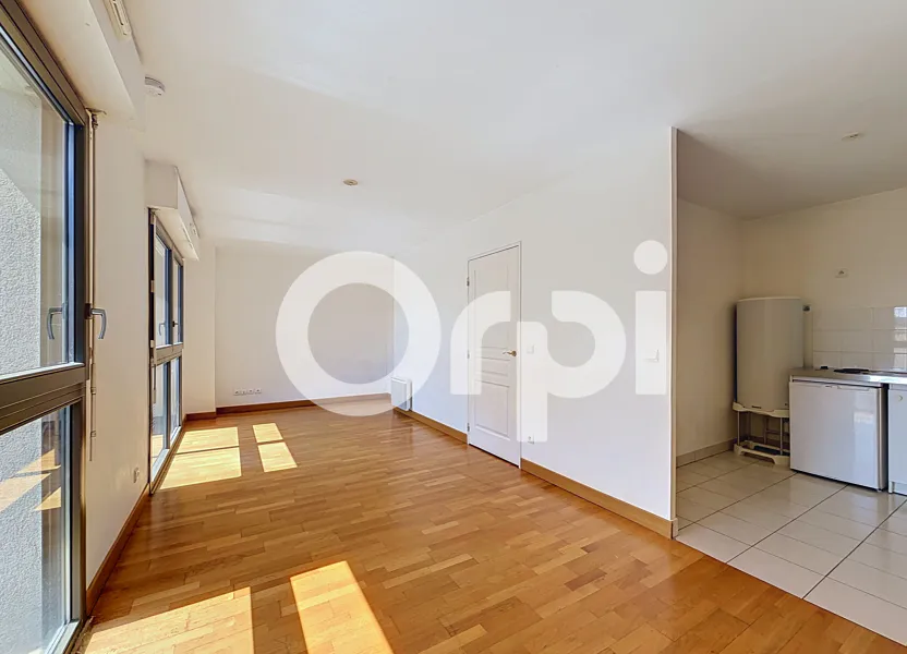 Appartement Rue Marguerite Lagrange à Arcueil