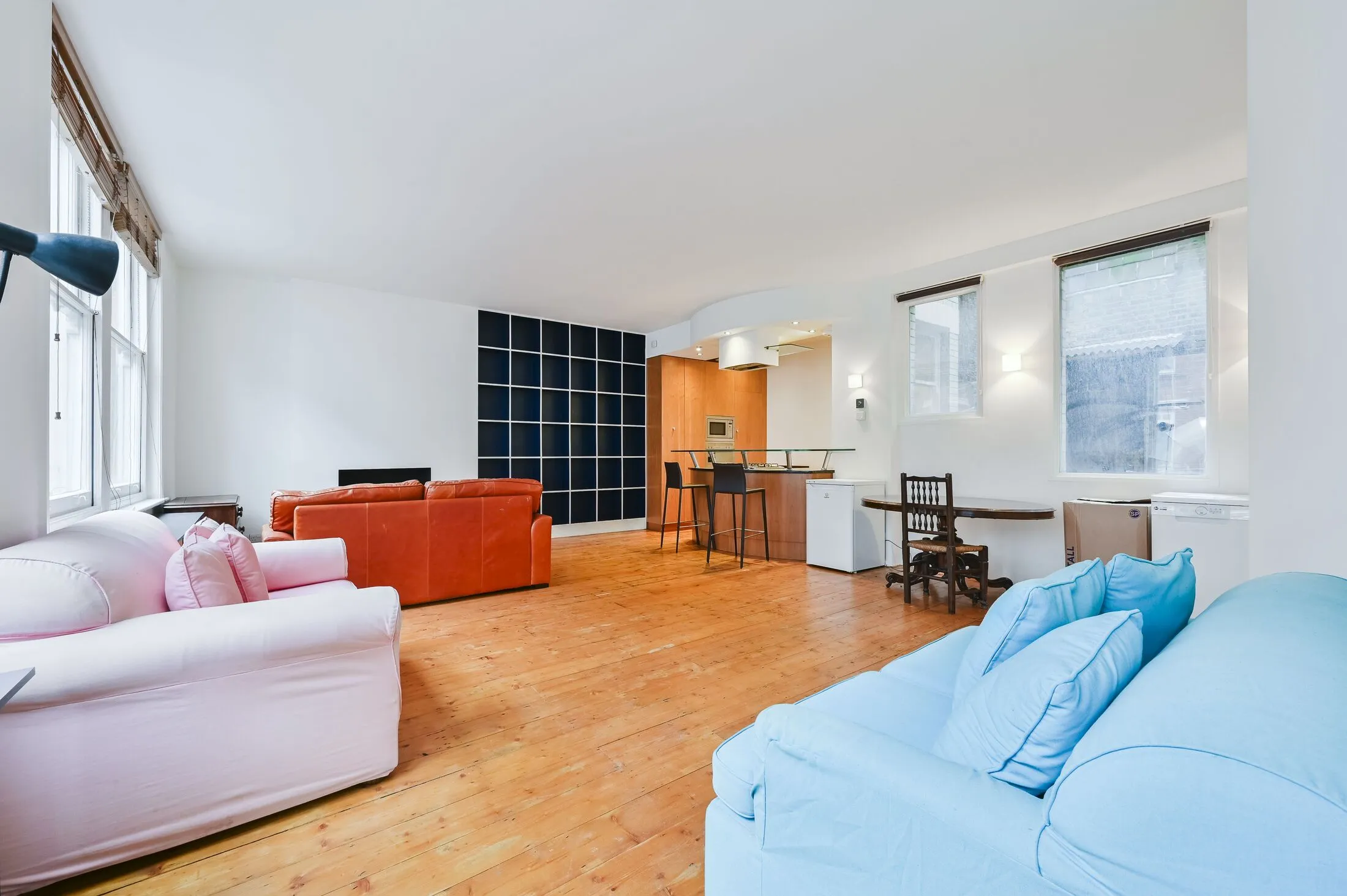 Flat Cranbourn Street in City of Westminster
