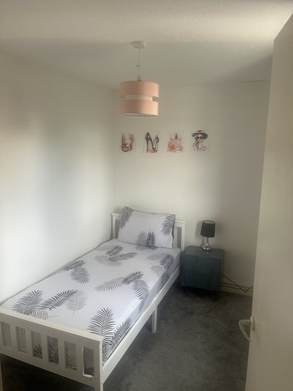 Room Canrobert Street in Greater London