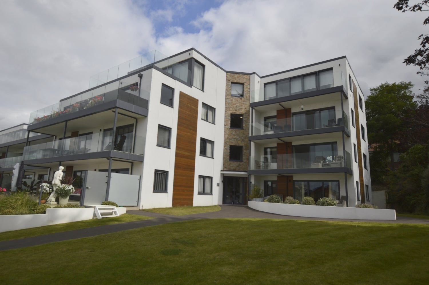 Flat Chaddesley Glen in Poole