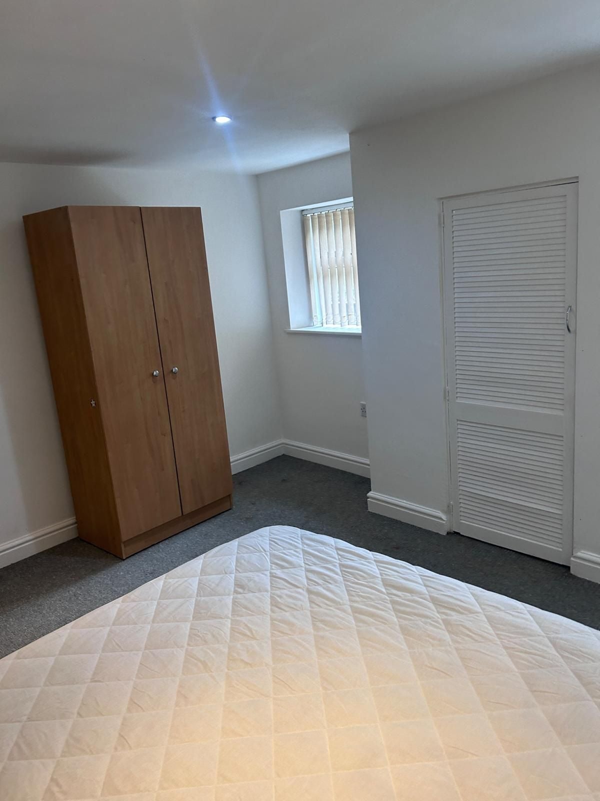 Flat Egerton Road in Bristol