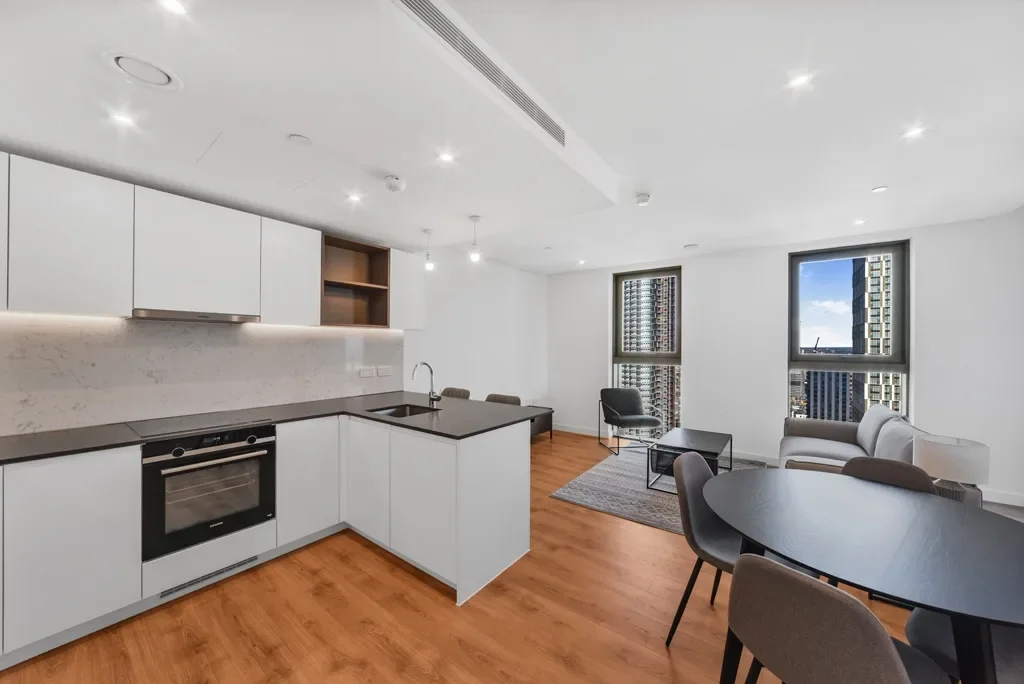 Flat Charter Street in Greater London