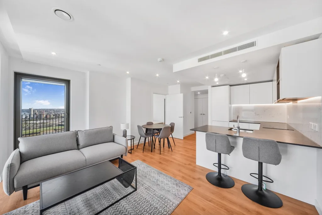 Flat Charter Street in Greater London