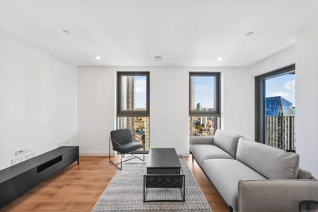 Flat Charter Street in Greater London