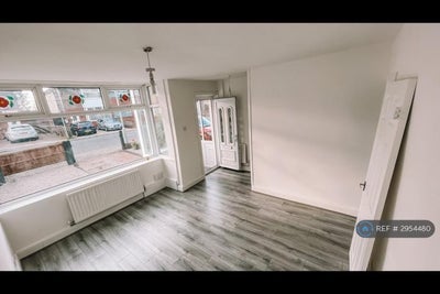 House Horwood Avenue in St Helens