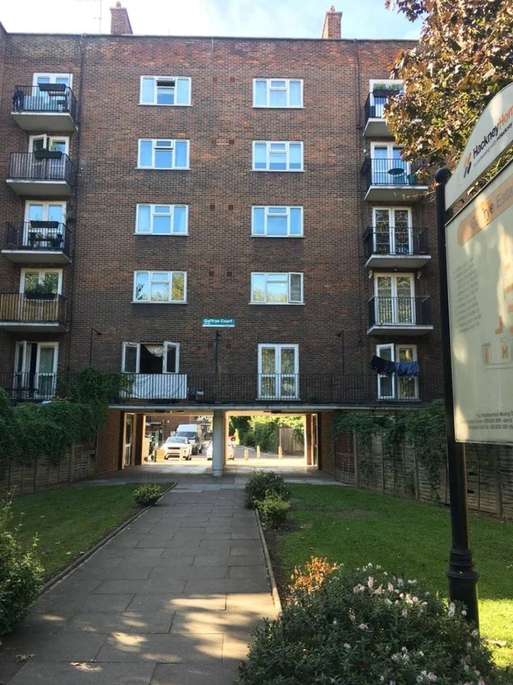 Flat Geffrye Court in Greater London